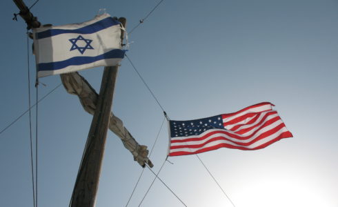 Flags of Israel and the United States (Src: Wikicommons)