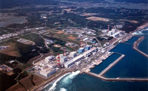 Fukushima Daichi Nuclear Power Station. (Fukushima, Japan) Photo Credit: Tokyo Electric Power Co., TEPCO (Src: Wikipedia Commons)
